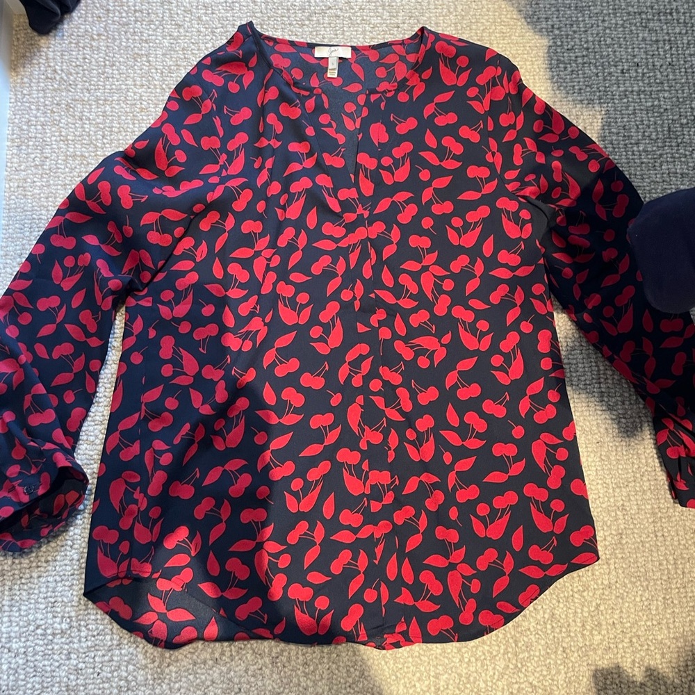 Size small Joie polyester shirt